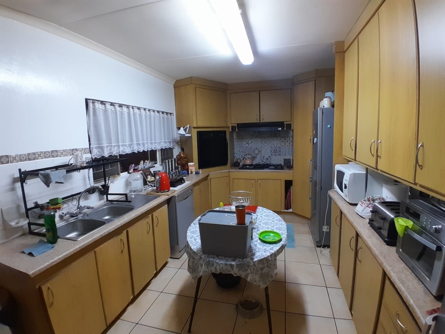 4 Bedroom Property for Sale in Kathu Northern Cape